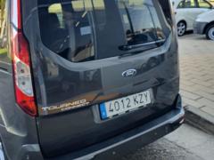 https://www.autoroyal.es/media/com_expautospro/images/big/turismos_todo_terrenos_y_furgonetas_ford_tourneo_connect_62e90723b66d6.jpg