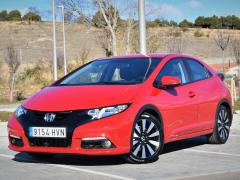 https://www.autoroyal.es/media/com_expautospro/images/big/turismos_todo_terrenos_y_furgonetas_honda_civic_61a507df1cc6e.JPG
