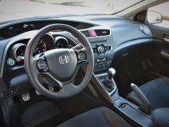 https://www.autoroyal.es/media/com_expautospro/images/big/turismos_todo_terrenos_y_furgonetas_honda_civic_61a507e6350f9.JPG