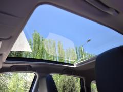 https://www.autoroyal.es/media/com_expautospro/images/big/turismos_todo_terrenos_y_furgonetas_honda_cr_v_62740bae99e62.JPG