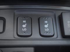 https://www.autoroyal.es/media/com_expautospro/images/big/turismos_todo_terrenos_y_furgonetas_honda_cr_v_62740bb080a59.JPG