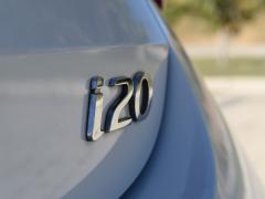 https://www.autoroyal.es/media/com_expautospro/images/big/turismos_todo_terrenos_y_furgonetas_hyundai_i20_6ab656aa25d0e.JPG
