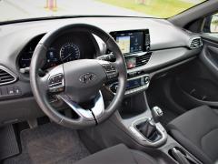 https://www.autoroyal.es/media/com_expautospro/images/big/turismos_todo_terrenos_y_furgonetas_hyundai_i30_61363fa42f7e6.JPG