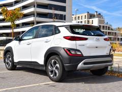 https://www.autoroyal.es/media/com_expautospro/images/big/turismos_todo_terrenos_y_furgonetas_hyundai_kona_6ac0ed321a8d5.JPG