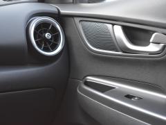 https://www.autoroyal.es/media/com_expautospro/images/big/turismos_todo_terrenos_y_furgonetas_hyundai_kona_6ac0ed32c46fe.JPG