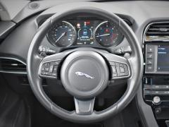 https://www.autoroyal.es/media/com_expautospro/images/big/turismos_todo_terrenos_y_furgonetas_jaguar_f_pace_5f7c49096fc45.JPG