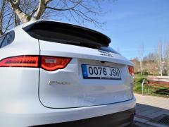 https://www.autoroyal.es/media/com_expautospro/images/big/turismos_todo_terrenos_y_furgonetas_jaguar_f_pace_602bace857991.JPG