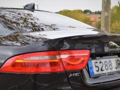 https://www.autoroyal.es/media/com_expautospro/images/big/turismos_todo_terrenos_y_furgonetas_jaguar_xe_5f97fa7fce784.JPG