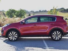 https://www.autoroyal.es/media/com_expautospro/images/big/turismos_todo_terrenos_y_furgonetas_kia_sportage_666ffe1f3b6cf.JPG