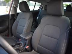 https://www.autoroyal.es/media/com_expautospro/images/big/turismos_todo_terrenos_y_furgonetas_kia_sportage_666ffe2b46228.JPG