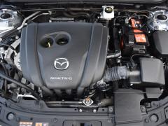 https://www.autoroyal.es/media/com_expautospro/images/big/turismos_todo_terrenos_y_furgonetas_mazda_mazda3_65e9aec011e3d.JPG
