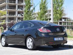 https://www.autoroyal.es/media/com_expautospro/images/big/turismos_todo_terrenos_y_furgonetas_mazda_mazda6_64b28514bbc01.JPG