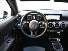 https://www.autoroyal.es/media/com_expautospro/images/big/turismos_todo_terrenos_y_furgonetas_mercedes_a180_6788020c06b1c.JPG