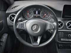 https://www.autoroyal.es/media/com_expautospro/images/big/turismos_todo_terrenos_y_furgonetas_mercedes_a_180_6046076e8c8b4.JPG