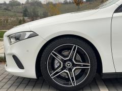https://www.autoroyal.es/media/com_expautospro/images/big/turismos_todo_terrenos_y_furgonetas_mercedes_a_180_655c79858be18.JPG