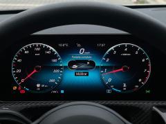 https://www.autoroyal.es/media/com_expautospro/images/big/turismos_todo_terrenos_y_furgonetas_mercedes_a_180_655c798605872.JPG