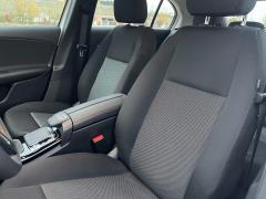 https://www.autoroyal.es/media/com_expautospro/images/big/turismos_todo_terrenos_y_furgonetas_mercedes_a_180_655c798a30540.JPG