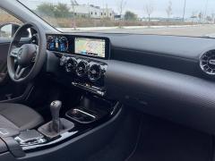 https://www.autoroyal.es/media/com_expautospro/images/big/turismos_todo_terrenos_y_furgonetas_mercedes_a_180_655c798c18d56.JPG
