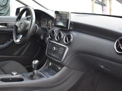https://www.autoroyal.es/media/com_expautospro/images/big/turismos_todo_terrenos_y_furgonetas_mercedes_a_180_65ccdd73f10d0.JPG