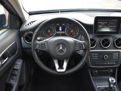 https://www.autoroyal.es/media/com_expautospro/images/big/turismos_todo_terrenos_y_furgonetas_mercedes_a_180_65ccdd79d6b93.JPG