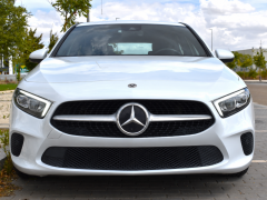 https://www.autoroyal.es/media/com_expautospro/images/big/turismos_todo_terrenos_y_furgonetas_mercedes_a_180_6a900c8f10e12.png