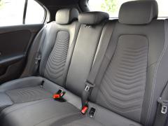 https://www.autoroyal.es/media/com_expautospro/images/big/turismos_todo_terrenos_y_furgonetas_mercedes_a_180_6a900c98ad192.JPG