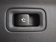https://www.autoroyal.es/media/com_expautospro/images/big/turismos_todo_terrenos_y_furgonetas_mercedes_a_180_6a900ca5d63f5.JPG