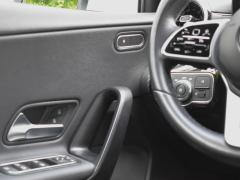 https://www.autoroyal.es/media/com_expautospro/images/big/turismos_todo_terrenos_y_furgonetas_mercedes_a_180_6a900ca6505c5.JPG