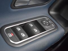 https://www.autoroyal.es/media/com_expautospro/images/big/turismos_todo_terrenos_y_furgonetas_mercedes_a_200_6415b3a5081c9.JPG