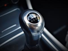 https://www.autoroyal.es/media/com_expautospro/images/big/turismos_todo_terrenos_y_furgonetas_mercedes_a_200_647b0440b4f53.JPG