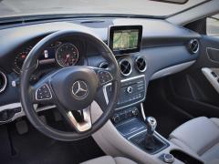 https://www.autoroyal.es/media/com_expautospro/images/big/turismos_todo_terrenos_y_furgonetas_mercedes_a_200_647b04415d5dc.JPG