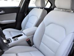 https://www.autoroyal.es/media/com_expautospro/images/big/turismos_todo_terrenos_y_furgonetas_mercedes_a_200_647b0441d21cd.JPG