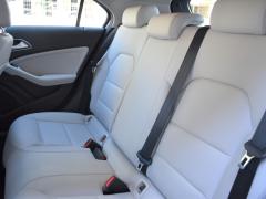 https://www.autoroyal.es/media/com_expautospro/images/big/turismos_todo_terrenos_y_furgonetas_mercedes_a_200_647b04423d1d6.JPG