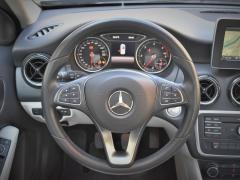 https://www.autoroyal.es/media/com_expautospro/images/big/turismos_todo_terrenos_y_furgonetas_mercedes_a_200_647b0442c7be4.JPG