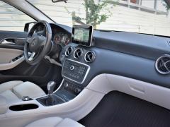 https://www.autoroyal.es/media/com_expautospro/images/big/turismos_todo_terrenos_y_furgonetas_mercedes_a_200_647b044461cee.JPG