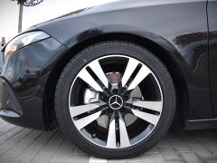 https://www.autoroyal.es/media/com_expautospro/images/big/turismos_todo_terrenos_y_furgonetas_mercedes_a_200_6602bea0a1951.JPG
