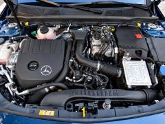 https://www.autoroyal.es/media/com_expautospro/images/big/turismos_todo_terrenos_y_furgonetas_mercedes_a_250_6ad3574600b5c.JPG