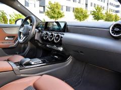 https://www.autoroyal.es/media/com_expautospro/images/big/turismos_todo_terrenos_y_furgonetas_mercedes_a_250_6ad3574619de9.JPG