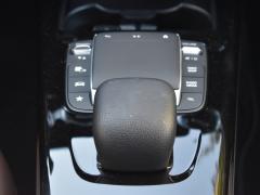 https://www.autoroyal.es/media/com_expautospro/images/big/turismos_todo_terrenos_y_furgonetas_mercedes_a_250_6ad357461e982.JPG
