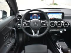 https://www.autoroyal.es/media/com_expautospro/images/big/turismos_todo_terrenos_y_furgonetas_mercedes_a_250e_67cf334b43547.JPG