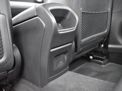 https://www.autoroyal.es/media/com_expautospro/images/big/turismos_todo_terrenos_y_furgonetas_mercedes_a_250e_67e5384a872dc.JPG