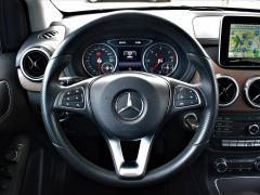 https://www.autoroyal.es/media/com_expautospro/images/big/turismos_todo_terrenos_y_furgonetas_mercedes_b200d_5eb057e294d38.JPG