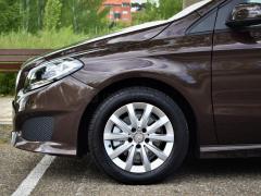 https://www.autoroyal.es/media/com_expautospro/images/big/turismos_todo_terrenos_y_furgonetas_mercedes_b200d_5eb057e93ac4a.JPG