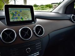 https://www.autoroyal.es/media/com_expautospro/images/big/turismos_todo_terrenos_y_furgonetas_mercedes_b200d_5eb057eae40c0.JPG