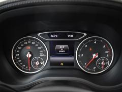 https://www.autoroyal.es/media/com_expautospro/images/big/turismos_todo_terrenos_y_furgonetas_mercedes_b200d_5eb057ee33a48.JPG