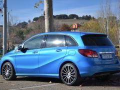 https://www.autoroyal.es/media/com_expautospro/images/big/turismos_todo_terrenos_y_furgonetas_mercedes_b_180_5fbbe241b5e6c.JPG