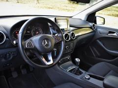 https://www.autoroyal.es/media/com_expautospro/images/big/turismos_todo_terrenos_y_furgonetas_mercedes_b_180_5fbbe246b1166.JPG