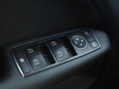 https://www.autoroyal.es/media/com_expautospro/images/big/turismos_todo_terrenos_y_furgonetas_mercedes_b_180_5fbbe268b050f.JPG