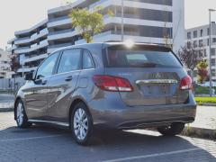 https://www.autoroyal.es/media/com_expautospro/images/big/turismos_todo_terrenos_y_furgonetas_mercedes_b_180_66f1a42440183.JPG