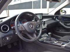 https://www.autoroyal.es/media/com_expautospro/images/big/turismos_todo_terrenos_y_furgonetas_mercedes_c_200_670e3b82c6f75.JPG